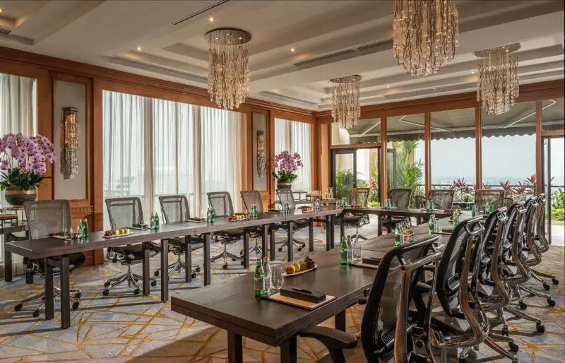 Four Seasons Hotel Singapore