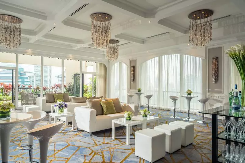 Four Seasons Hotel Singapore