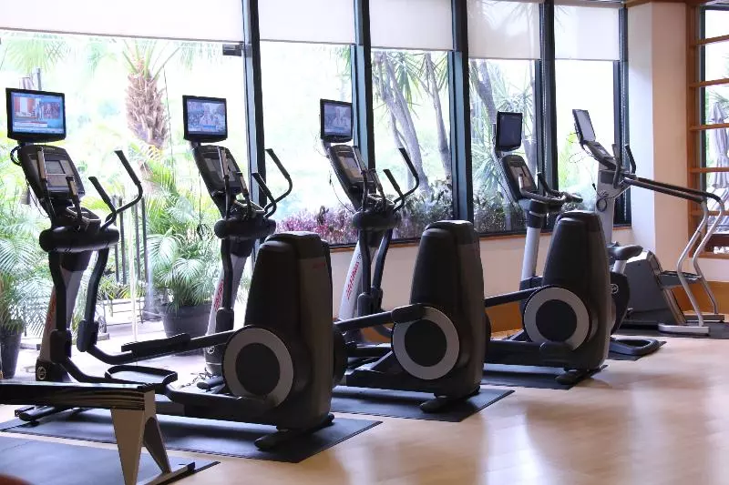 Four Seasons Hotel Singapore