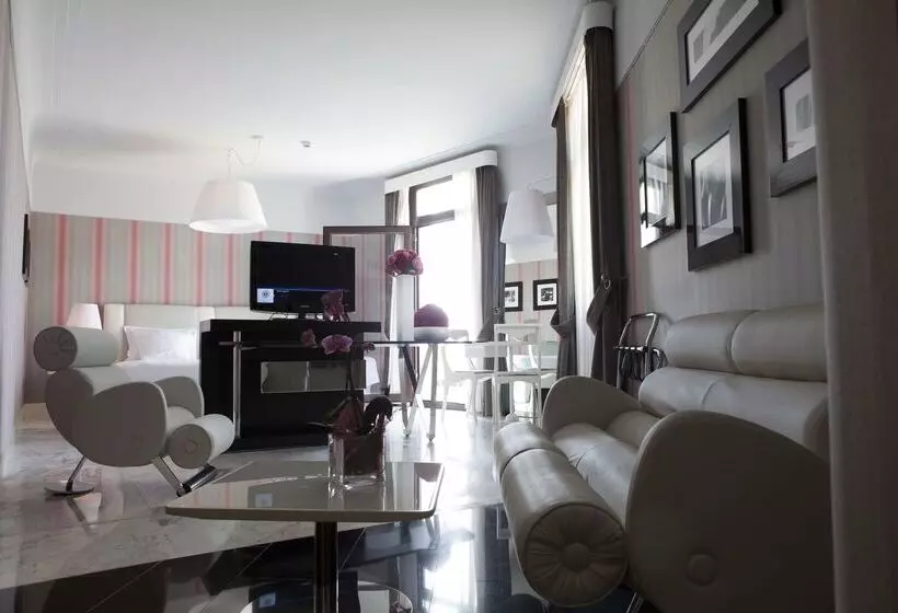 Grand Hotel Palace Rome