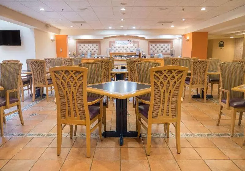 Hotel Holiday Inn Express   Monterrey   Tecnologico, An Ihg