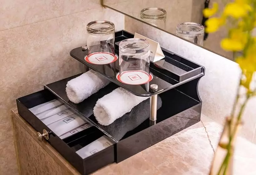 Millennium Harbourview Hotel Xiamen Near Metro Station & Zhongshan Road