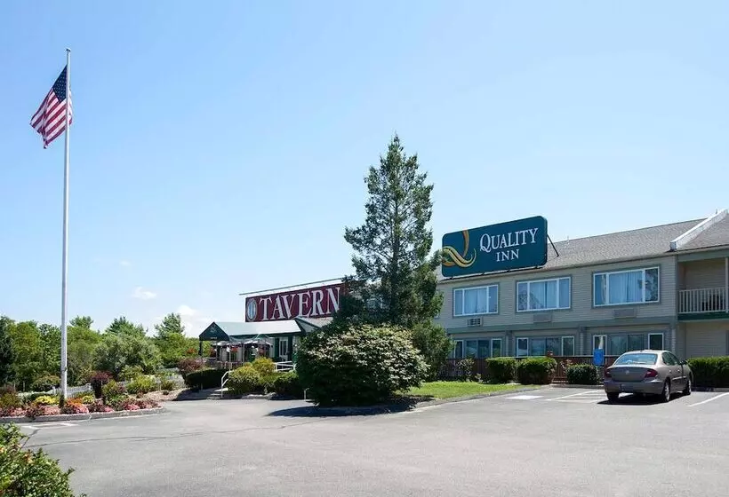 فندق Quality Inn