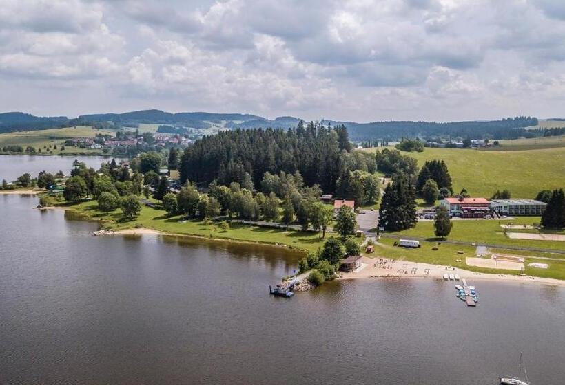 בית מלון כפרי Racek