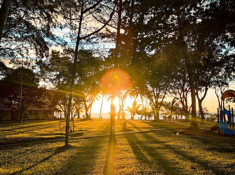 Mambruk Hotel & Convention