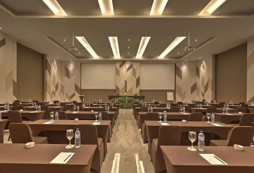 Mambruk Hotel & Convention