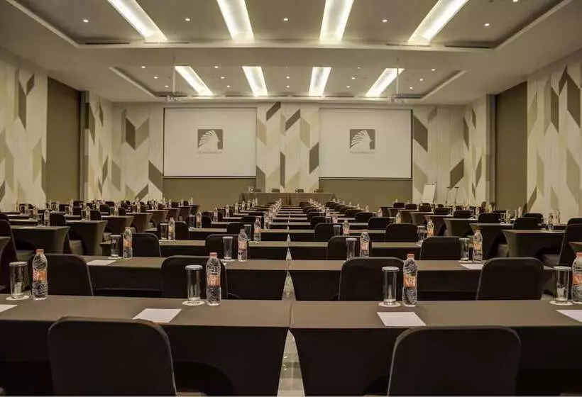 Mambruk Hotel & Convention