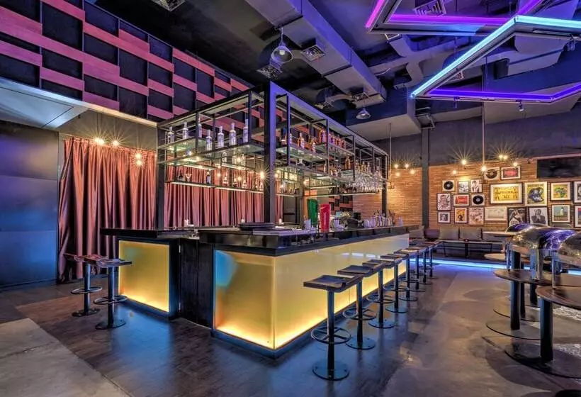 Mambruk Hotel & Convention