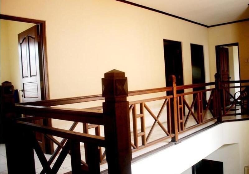 Mambruk Hotel & Convention