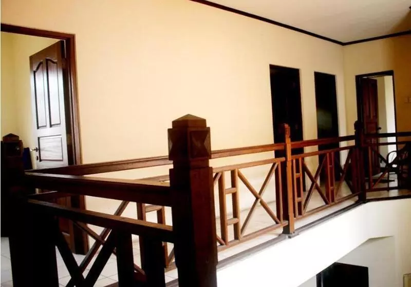 Mambruk Hotel & Convention