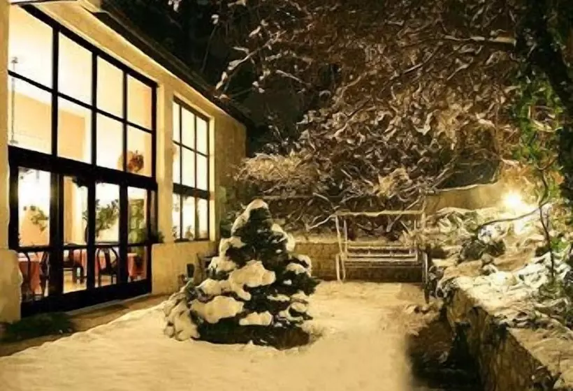 בית מלון כפרי Romantik Eger