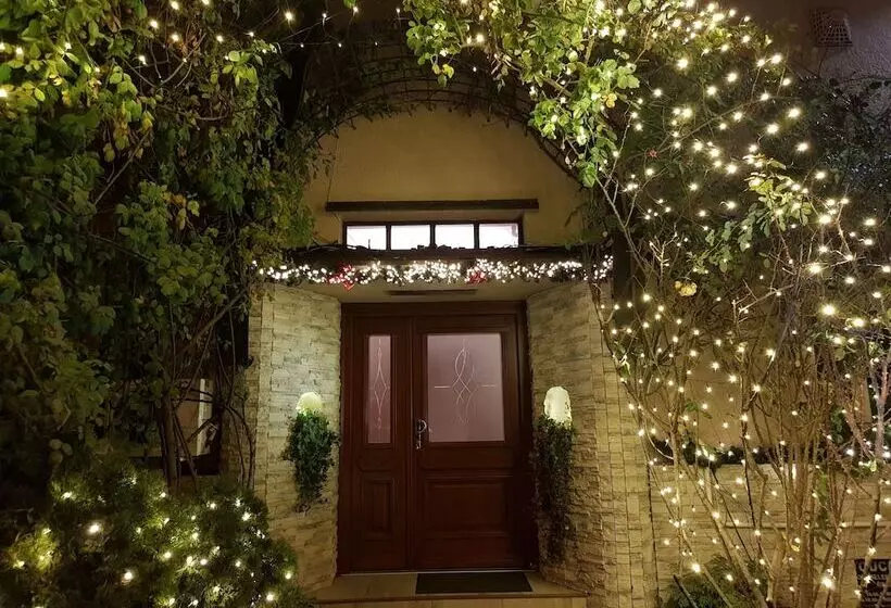 בית מלון כפרי Romantik Eger