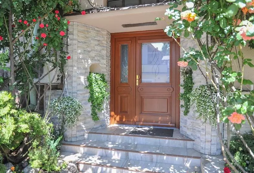 בית מלון כפרי Romantik Eger