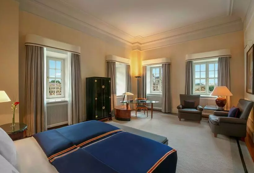 هتل Taschenbergpalais Kempinski