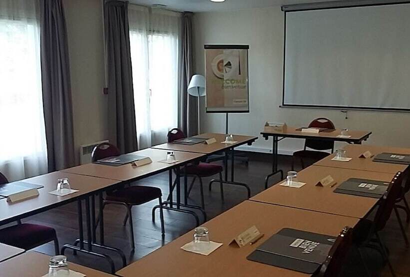 בית מלון כפרי Campanile Lille   Seclin