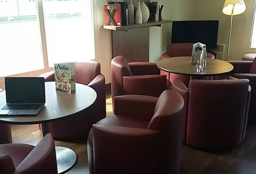 酒店 Campanile Lille Seclin