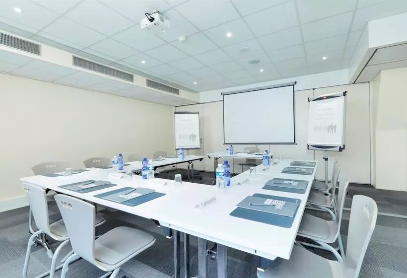 Hotel Campanile Lyon Centre Part Dieu