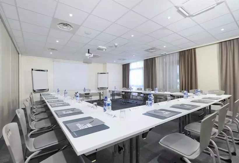 Hotel Campanile Lyon Centre Part Dieu