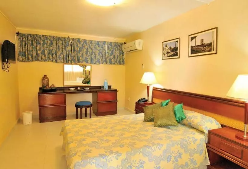 ホテル Cubanacan Las Cuevas