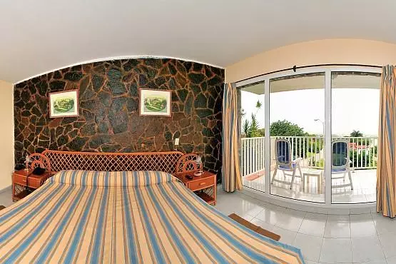 ホテル Cubanacan Las Cuevas