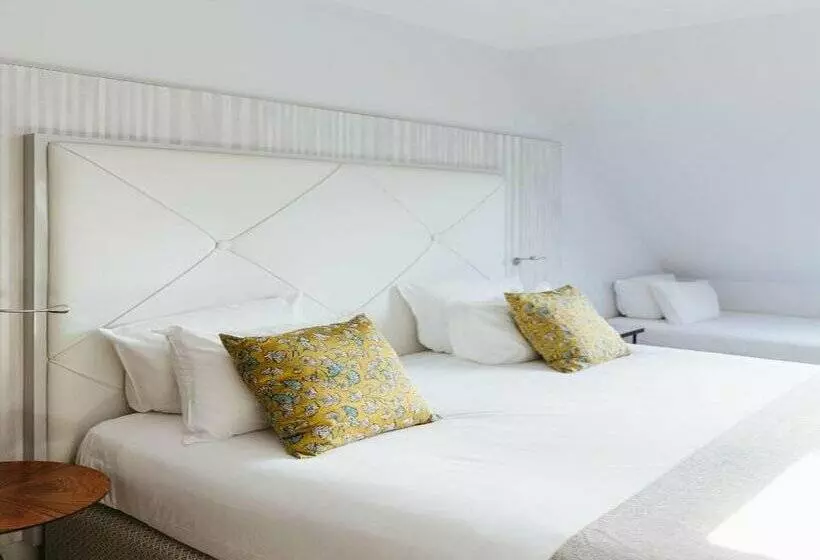 ホテル Le Parisis Paris Tour Eiffel