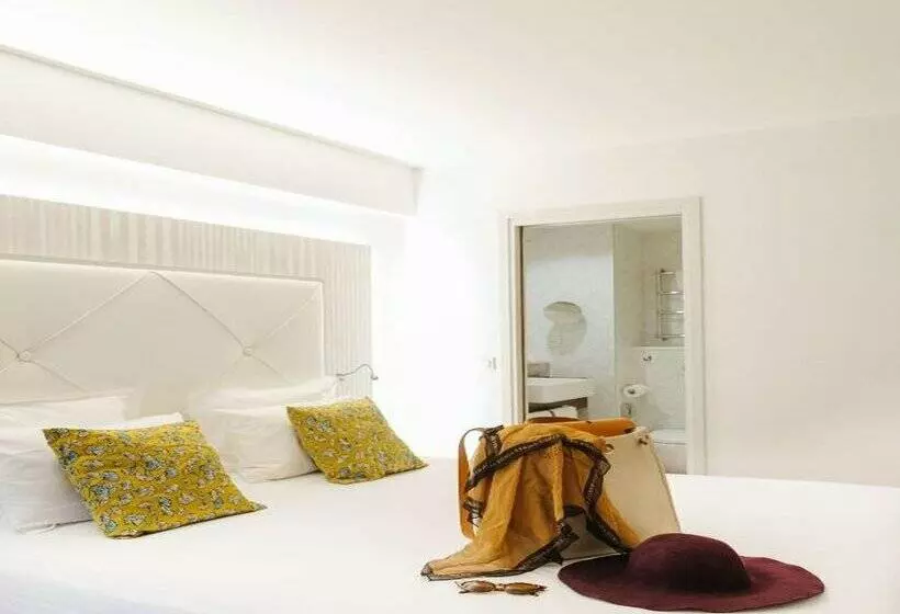 ホテル Le Parisis Paris Tour Eiffel