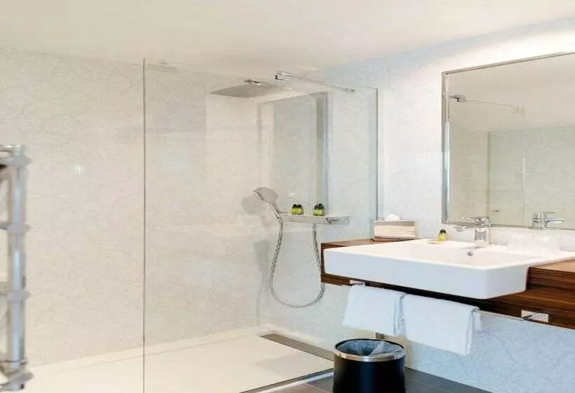 ホテル Le Parisis Paris Tour Eiffel