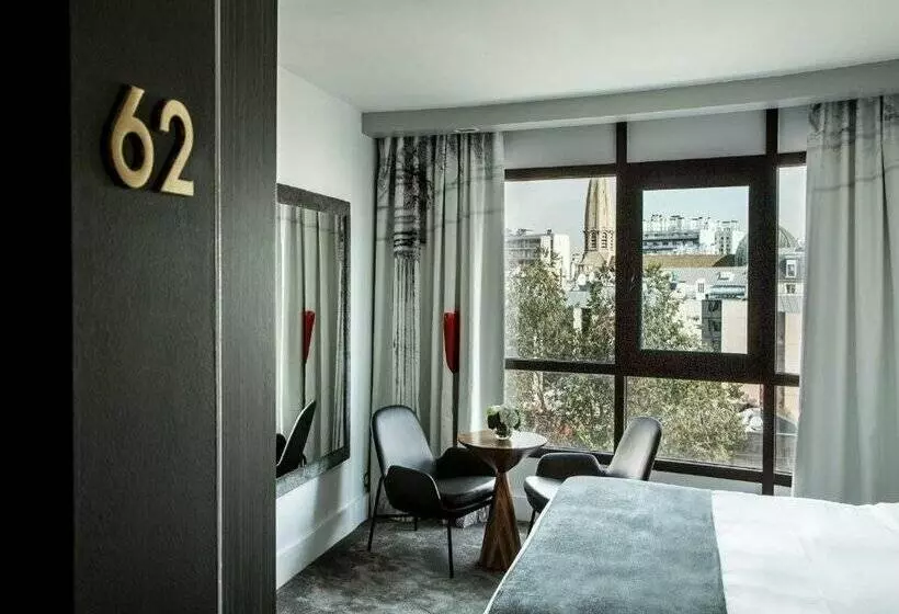 ホテル Le Parisis Paris Tour Eiffel