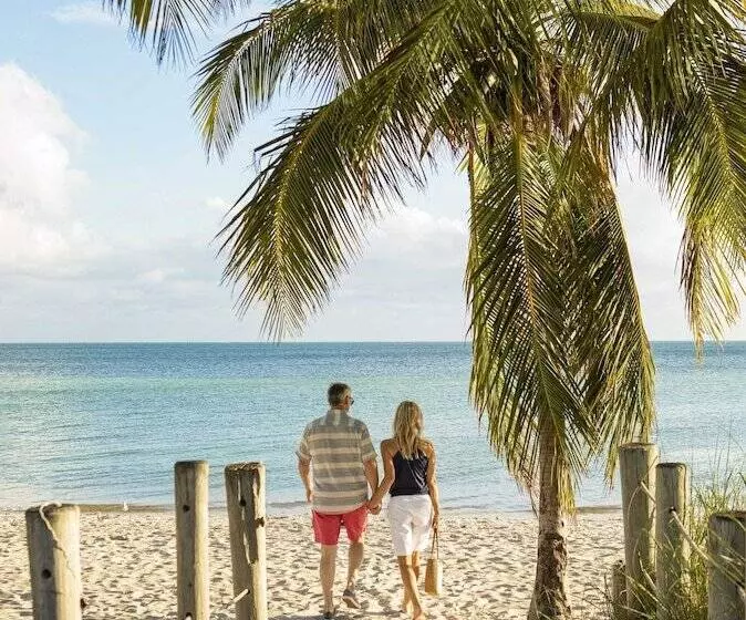 هتل Margaritaville Beach House Key West