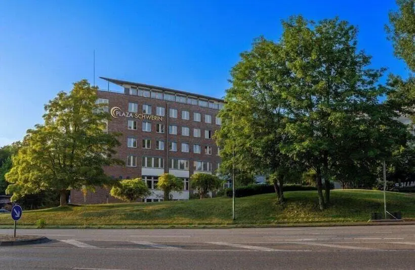 ホテル PLAZA Premium Schwerin