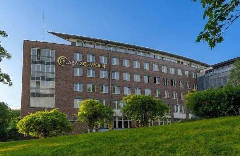 ホテル PLAZA Premium Schwerin