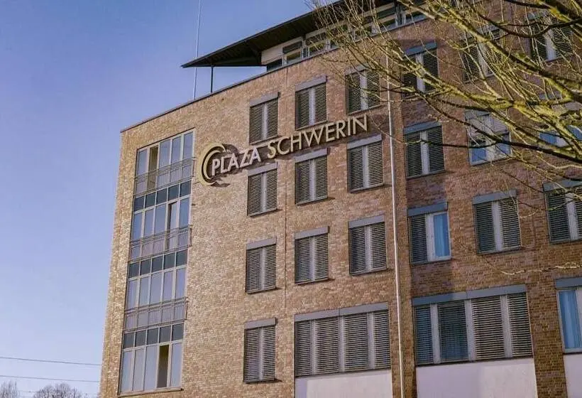 ホテル PLAZA Premium Schwerin