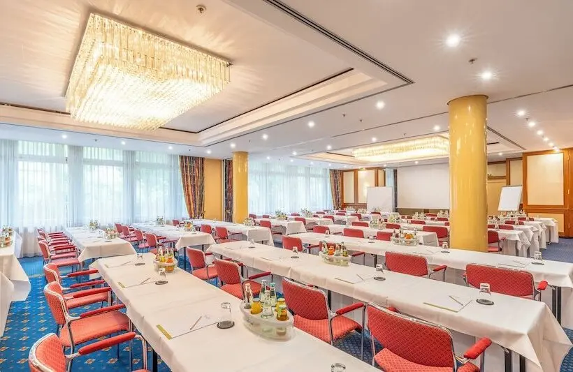 ホテル PLAZA Premium Schwerin