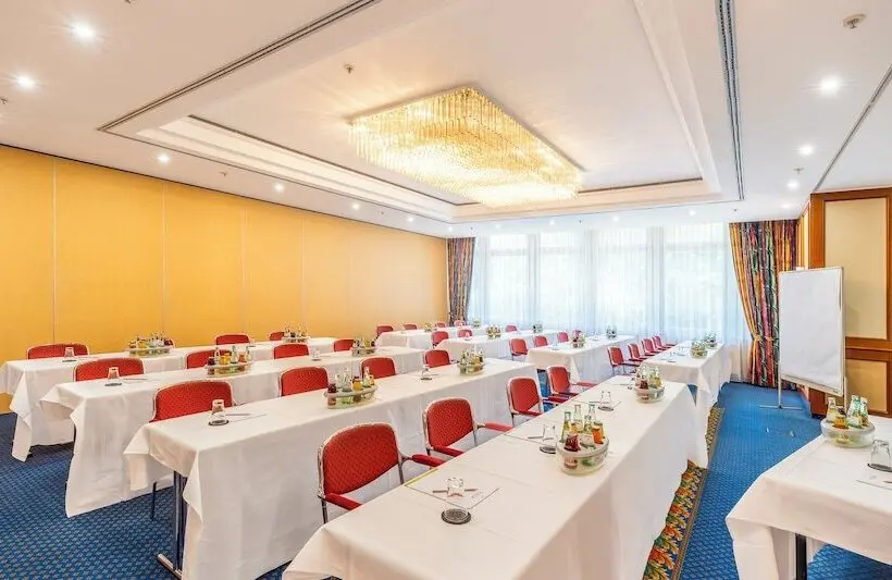 ホテル PLAZA Premium Schwerin