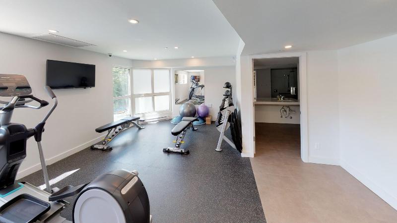 استراحتگاه Le Chamois By Whistler Premier