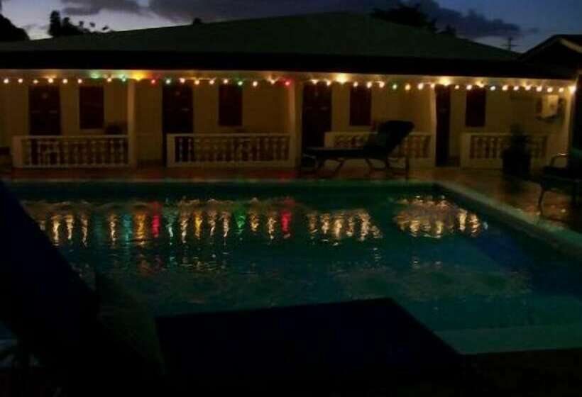 Golden Thistle Hotel