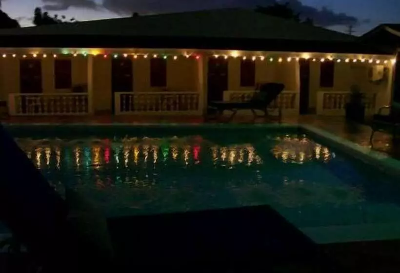 Golden Thistle Hotel