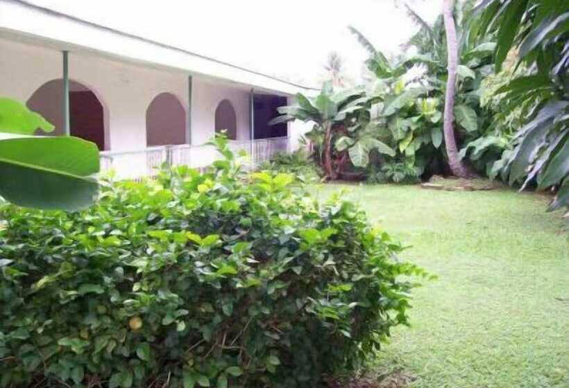 Golden Thistle Hotel