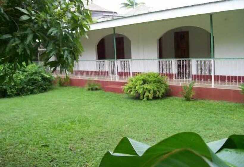 Golden Thistle Hotel