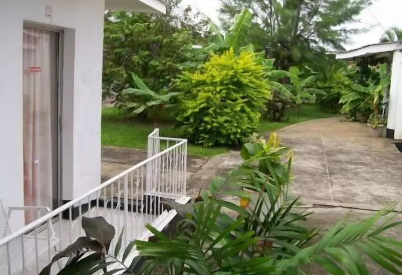 Golden Thistle Hotel