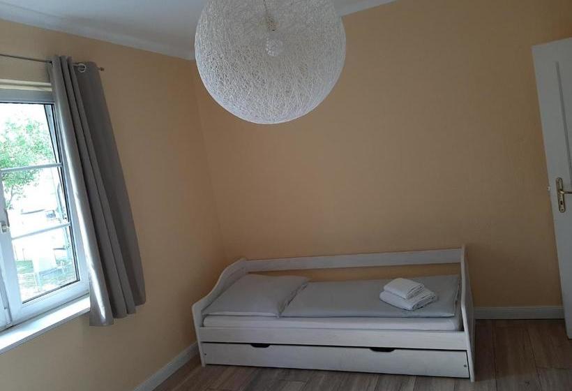 Hotelli Garni Am Fliederberg