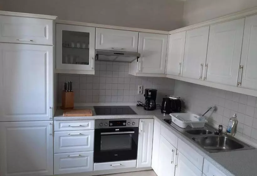 هتل Garni Am Fliederberg