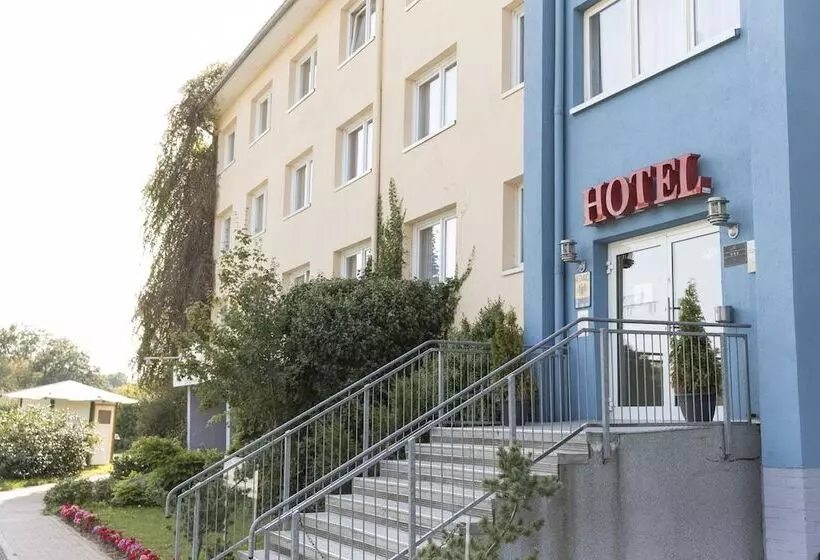 ホテル Am Tierpark