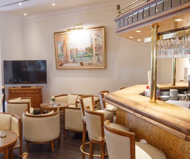 酒店 Erbprinz & Restaurant  Prinzenstube