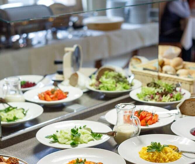 酒店 Erbprinz & Restaurant  Prinzenstube