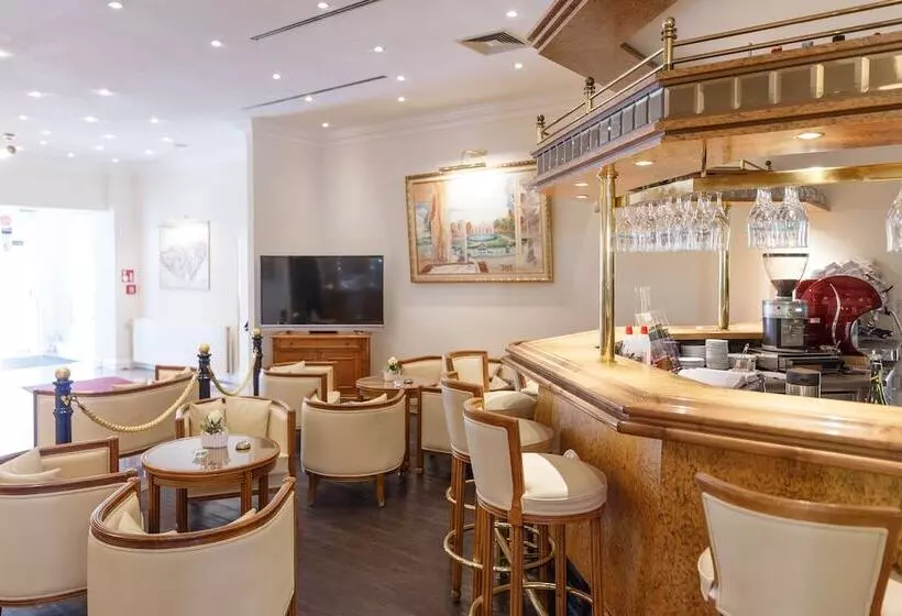 酒店 Erbprinz & Restaurant  Prinzenstube