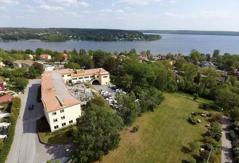 בית מלון כפרי L Kristina