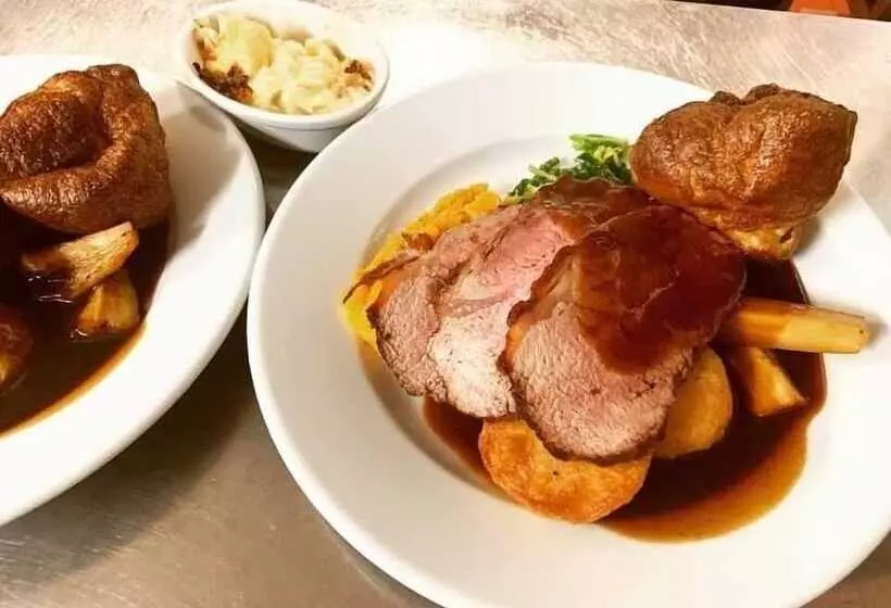 Отель The Hoops Inn & Country