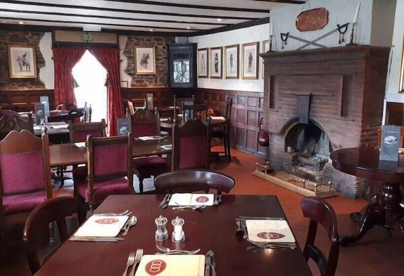 בית מלון כפרי The Hoops Inn & Country