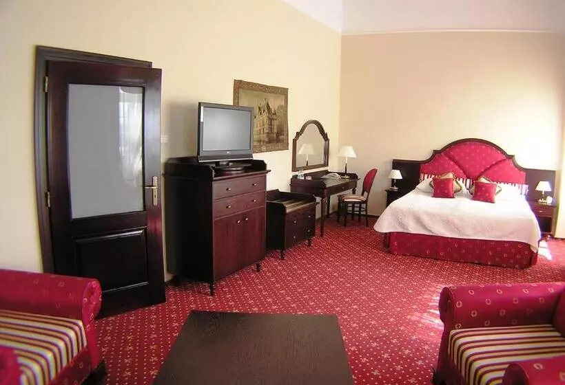 فندق Zamek Królewski W Rydzynie